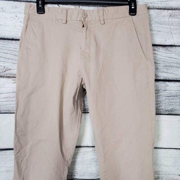 Old Navy Ultimate Lightweight Skinny Pants Men’s 34x32 Khaki - Picture 4 of 8